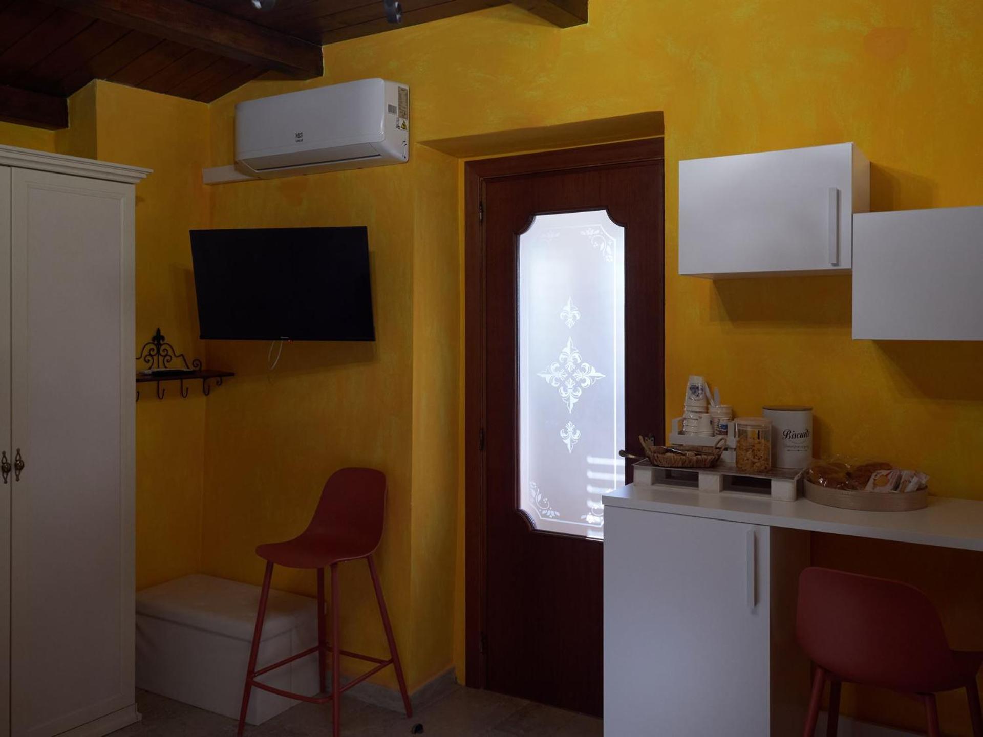 Il Cortiletto Del Borgo Bed & Breakfast Pietra Montecorvino Bagian luar foto